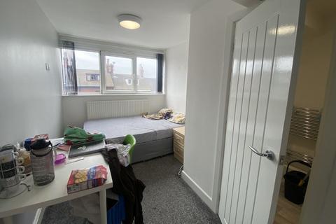7 Barras Place, Leeds, LS12 4JR
