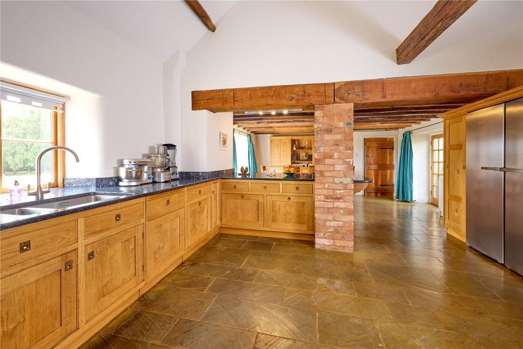 Kitchen/Breakfast