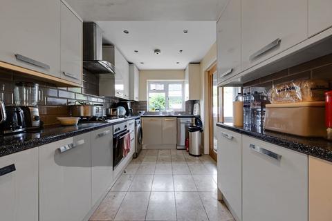 4 bedroom terraced house for sale, Kenwyn Drive, London, NW2