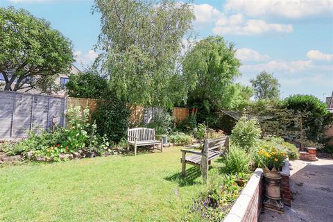 4 bedroom detached house for sale, Lark Hill Close, Ripon