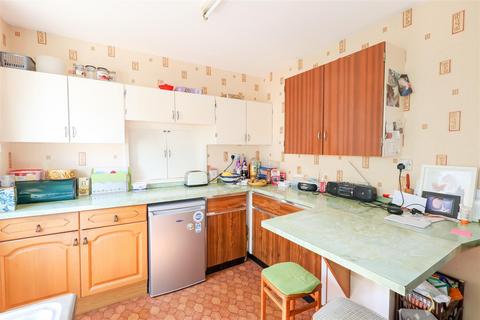 4 bedroom detached house for sale, Lark Hill Close, Ripon