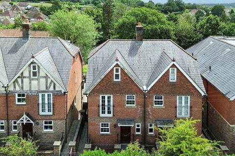 undefined, Mutton Hall Hill, Heathfield TN21