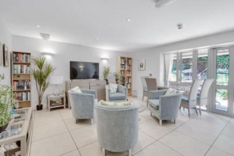 undefined, Kingston Road, Raynes Park, London