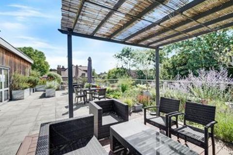 undefined, Kingston Road, Raynes Park, London