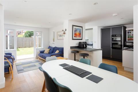 undefined, Melrosegate, York
