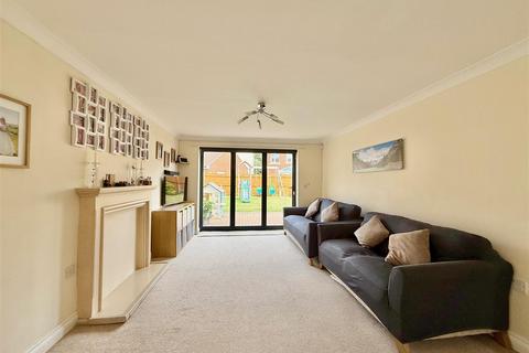18 Mitchell Close, Plymstock, Plymouth, PL9 9GF