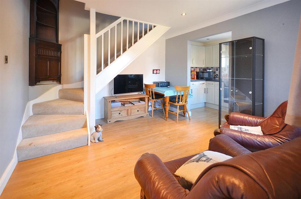 Sitting/Dining Room