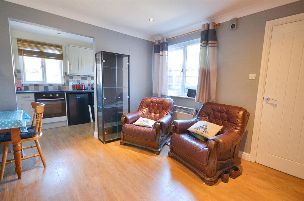 Sitting/Dining Room