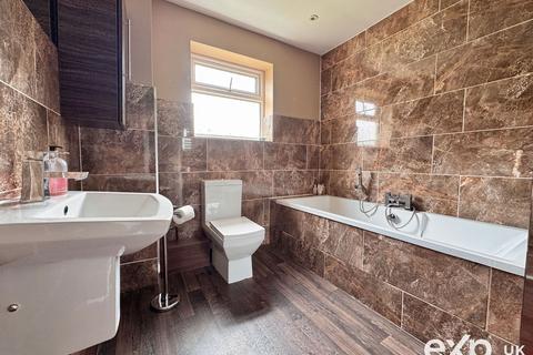 undefined, Conifer Drive, Meopham DA13