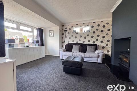 12 Conifer Drive, Meopham, Gravesend, DA13 0TL