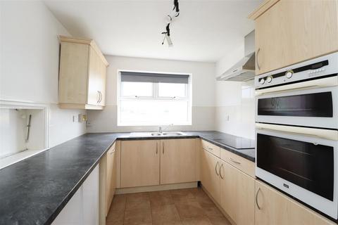 15 Burton Fields Close, Stamford Bridge, York, YO41 1LQ