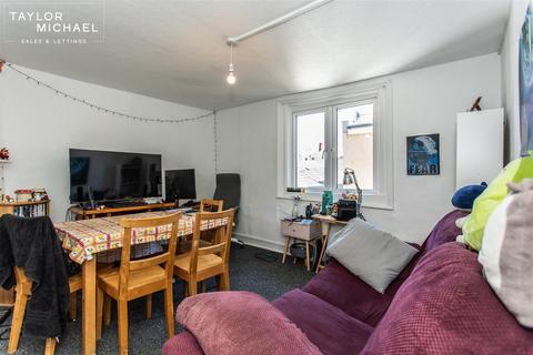 1 bedroom flat to rent, Brunswick Terrace, Hove