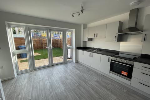 3 bedroom semi-detached house for sale, Cottonwood Road, Suffolk IP28