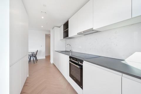 3 bedroom apartment to rent, One Thames Quay, Marsh Wall