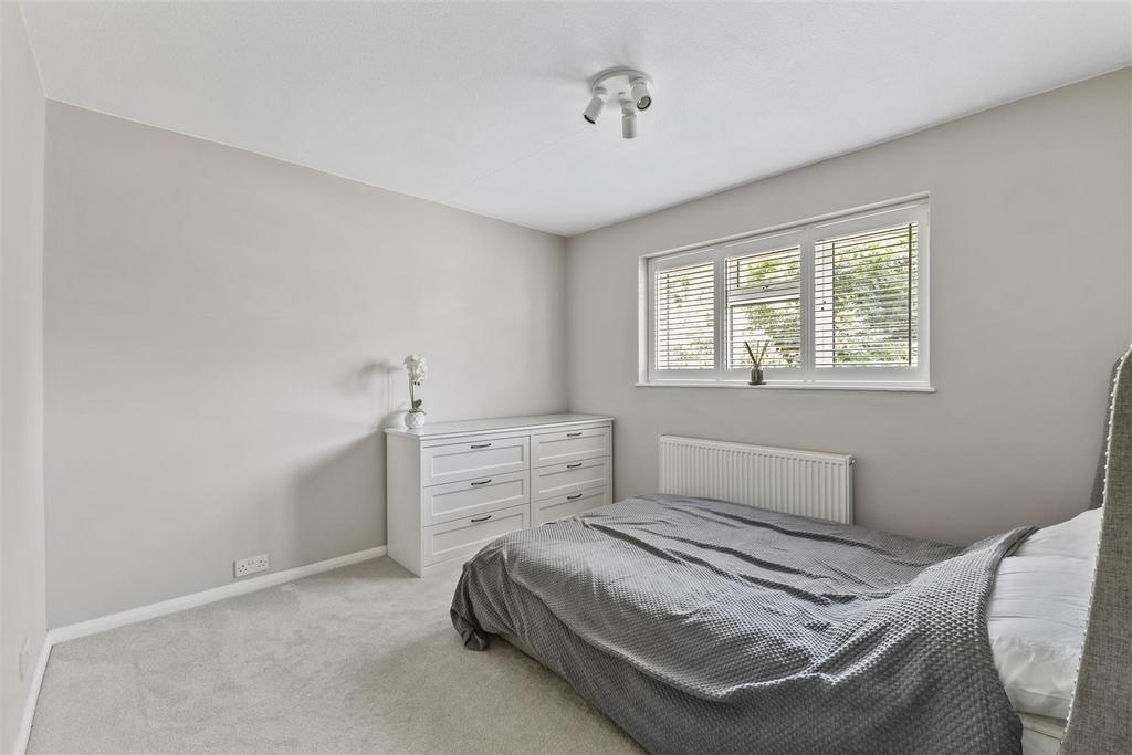 95350 22 Lyfield Oxshott(15).jpg