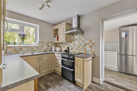 22 Lyfield, Oxshott, Leatherhead, KT22 0SH