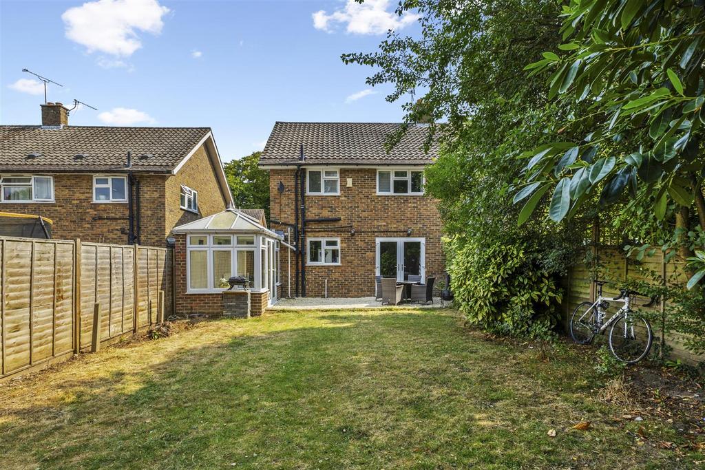 95350 22 Lyfield Oxshott(24).jpg