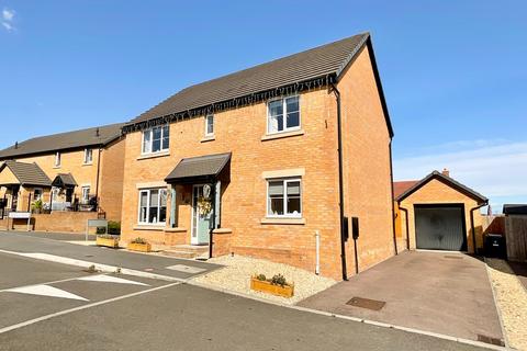 4 bedroom detached house for sale, Sir Howel Crescent, Caldicot NP26