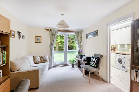 undefined, Elder Close, Winchester SO22