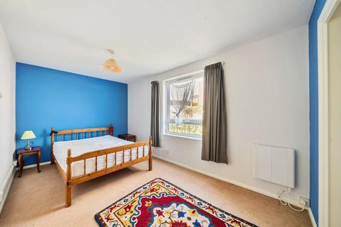 undefined, Elder Close, Winchester SO22