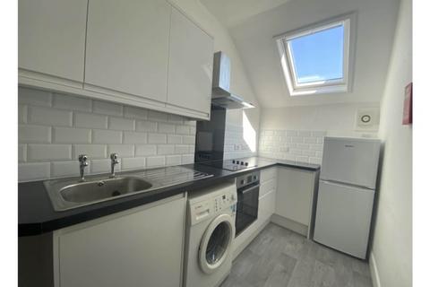 1 bedroom flat to rent, Powderham Crescent, Exeter EX4