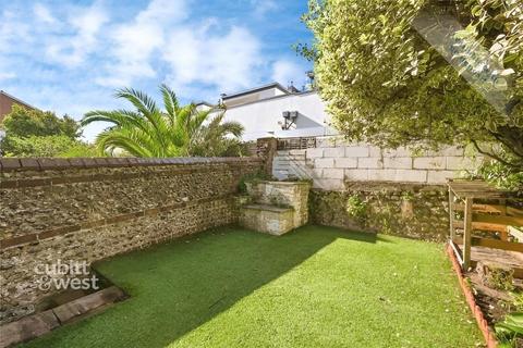 3 bedroom terraced house to rent, Centurion Road Brighton BN1