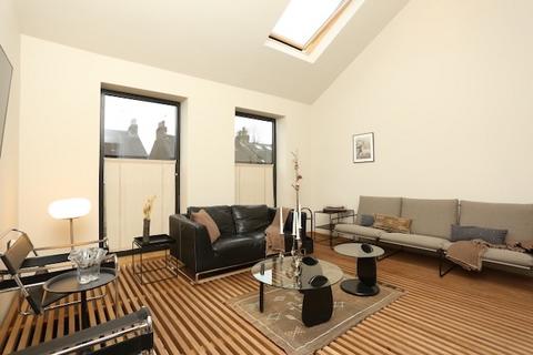 undefined, Kings Road, Tottenham, London, N17
