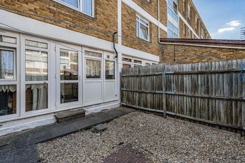 3 bedroom flat for sale, Flaxman Road, London