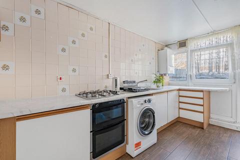 3 bedroom flat for sale, Flaxman Road, London
