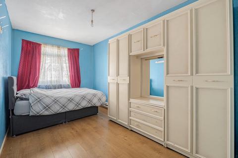 3 bedroom flat for sale, Flaxman Road, London