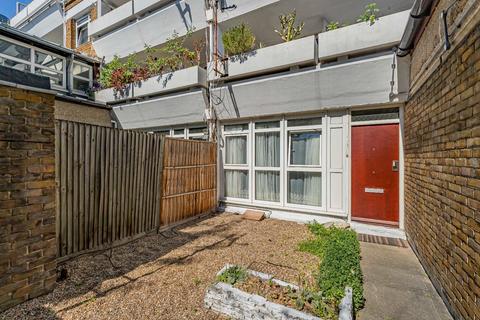 3 bedroom flat for sale, Flaxman Road, London