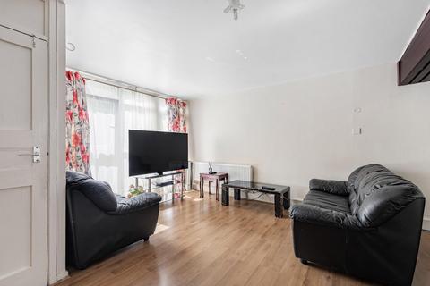 3 bedroom flat for sale, Flaxman Road, London