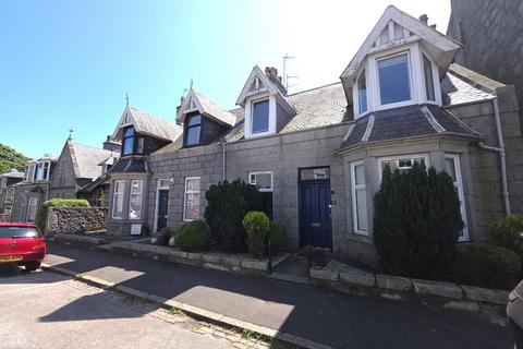 2 bedroom flat to rent, Chestnut Row, City Centre, Aberdeen, AB25