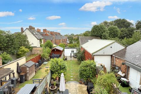 7 Central Road, Hugglescote, Coalville, LE67 2FH