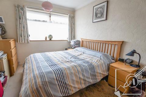 undefined, Leith Park Road, Gravesend