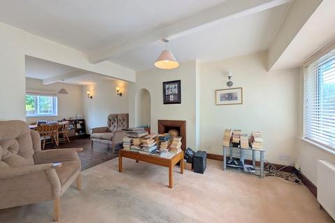 89 Swift Road, Feltham, TW13 6QS