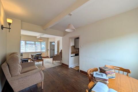 89 Swift Road, Feltham, TW13 6QS