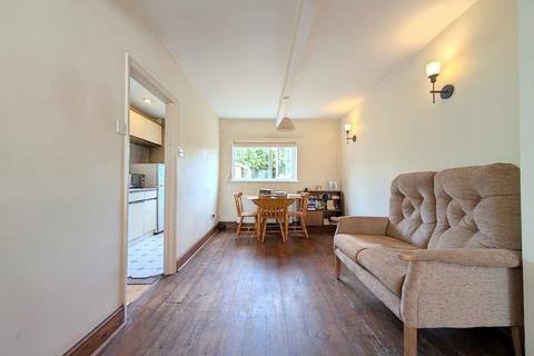 89 Swift Road, Feltham, TW13 6QS