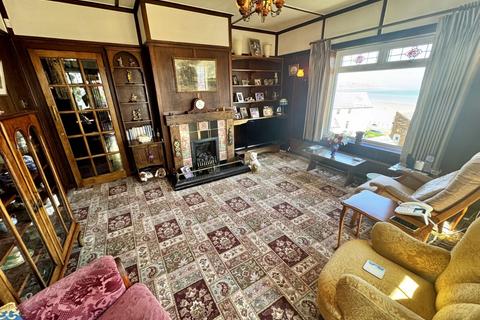 3 bedroom detached house for sale, Private Walk, North Yorkshire YO14