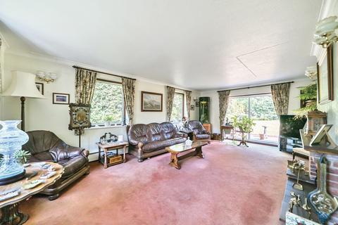 15 Nancy Downs, Watford, WD19 4NF