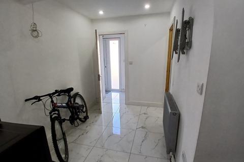 undefined, Barnmead Road, Dagenham, Essex, RM9
