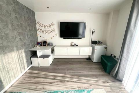 Flat 404, Prioress House, 5 - 7 Loxford Road, Barking, IG11 8SD
