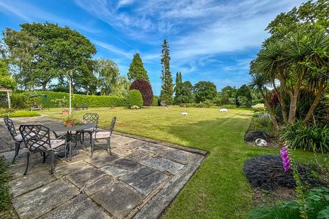 3 bedroom detached house for sale, Whatlington Road, BATTLE, TN33
