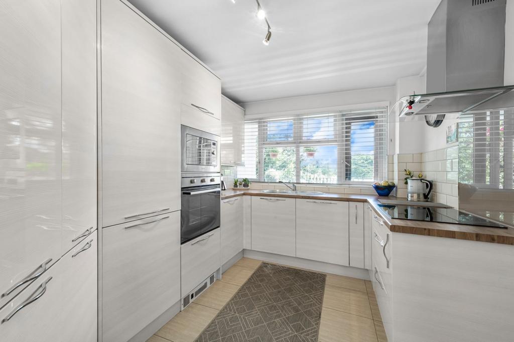 Kitchen 2