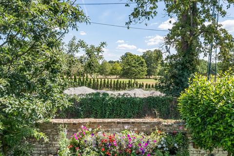 2 bedroom flat for sale, Priory Lane, Roehampton, London