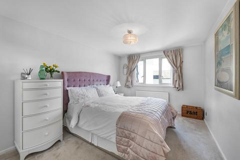 2 bedroom flat for sale, Priory Lane, Roehampton, London