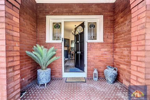undefined, Belvedere Road, Southport PR8