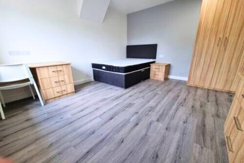 3 bedroom property to rent, Hessle Road, Leeds LS6