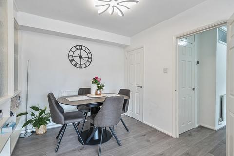 5 Chanctonbury Gardens, Sutton, SM2 6RG