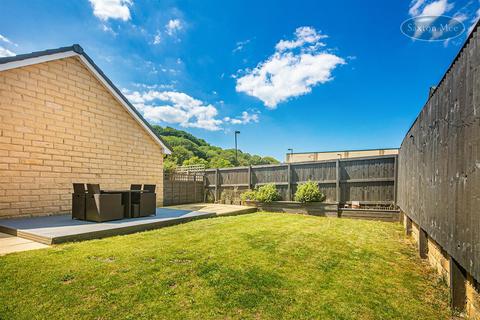 2 Brooke Close, Deepcar, Sheffield, S36 2AH